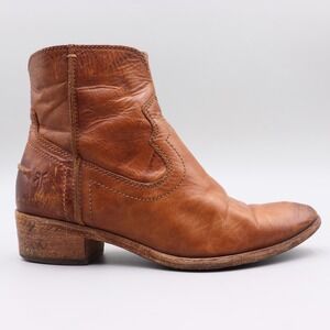 Frye Ray Inside Zip Western Ankle Boots Cognac Distressed Leather Womens Size 6M